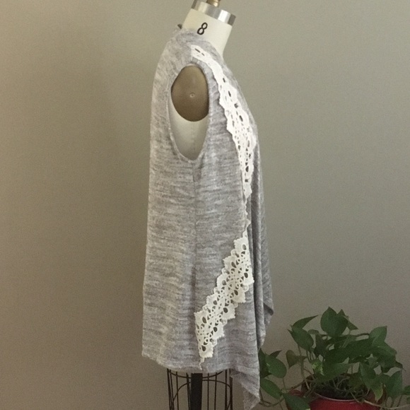 NWOT “Style & Co” knit Vest with lace motif. - Picture 2 of 6